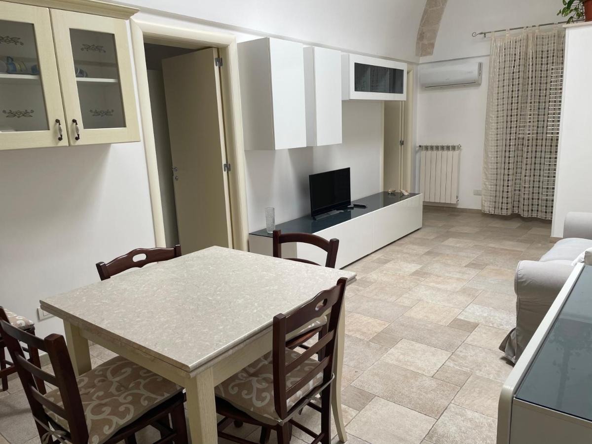 Ferienwohnung Casa Oberdan - Private Parking Monopoli Exterior foto