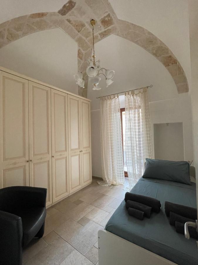 Ferienwohnung Casa Oberdan - Private Parking Monopoli Exterior foto
