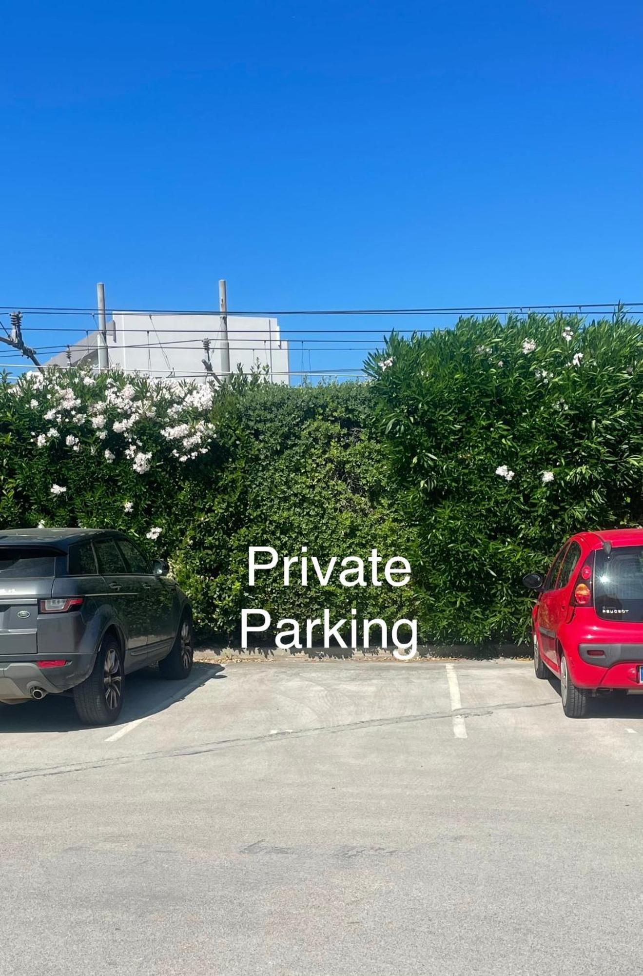 Ferienwohnung Casa Oberdan - Private Parking Monopoli Exterior foto